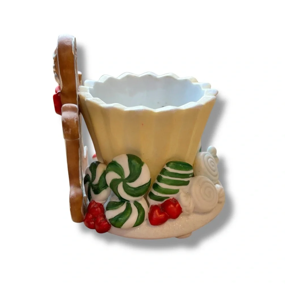 PartyLite charming gingerbread